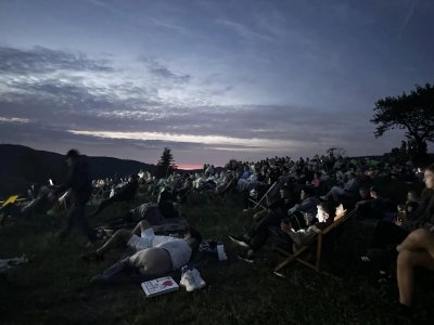 Plenerowe KIno MARZENIE, seans na Cieńkowie